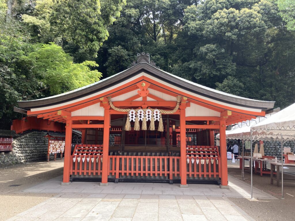 Inner shrine (Okusha Hohaisho) at Fushimi Inari