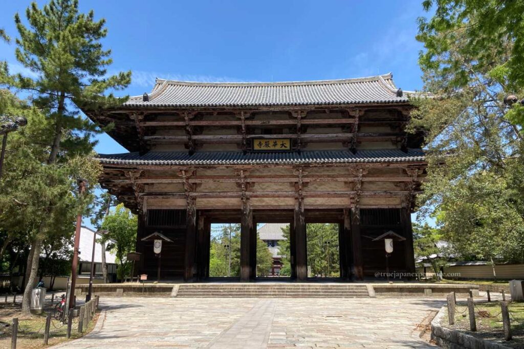 The Great South Gate (Nandaimon) of Tōdai-ji Temple in Nara, a classic example of a Buddhist sanmon gate